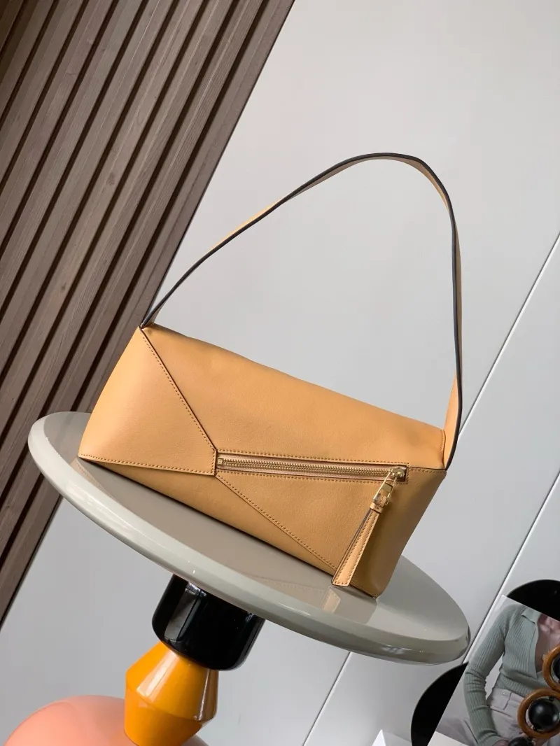 Alternative view of Loewe Tan Shoulder Bag 527