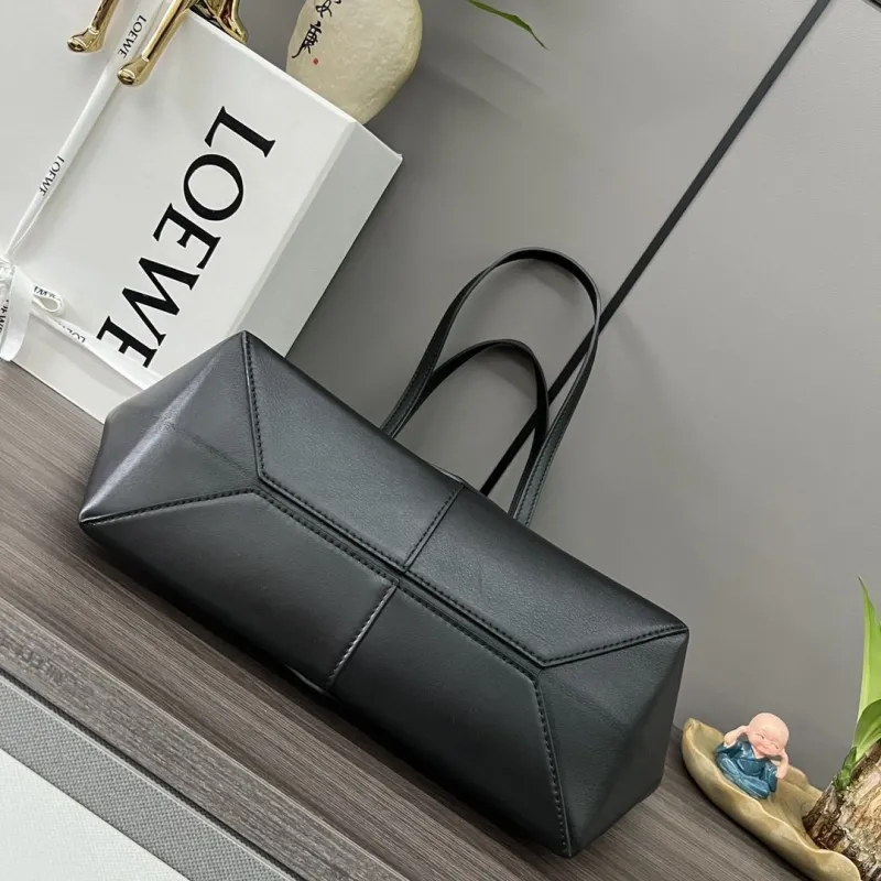 LOEWE Black Leather Tote Bag 531 - Image 4