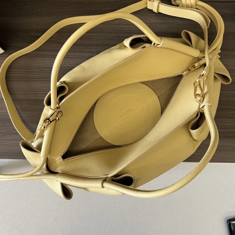 LOEWE Pale Yellow Shoulder Bag 533 - Image 9