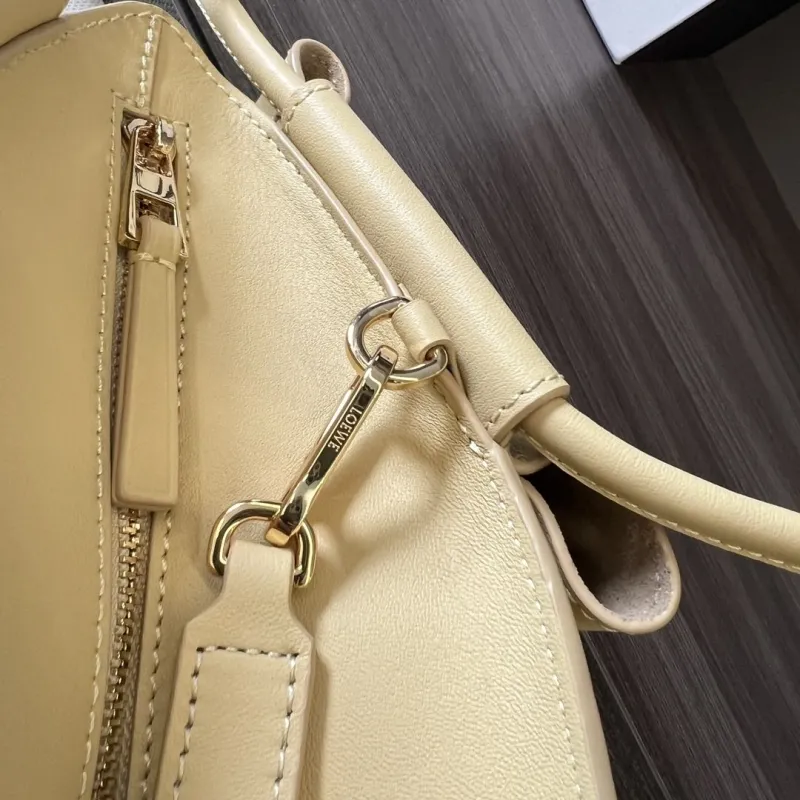 LOEWE Pale Yellow Handle Bag 534 - Image 6