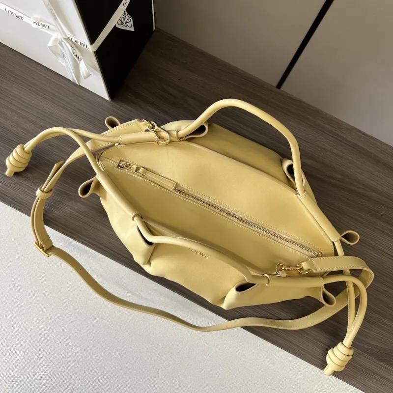 LOEWE Pale Yellow Handle Bag 534 - Image 9