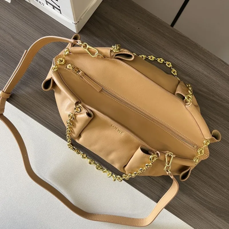 Loewe Tan Leather Chain Shoulder Bag - Image 5