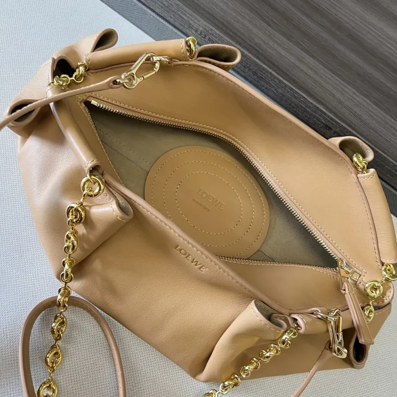 Loewe Tan Leather Chain Shoulder Bag - Image 8