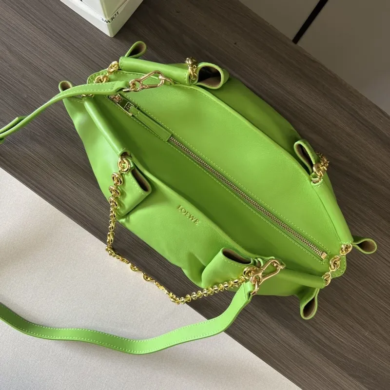 LOEWE Green Leather Chain Handle Bag - Image 7