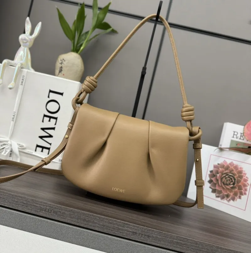LOEWE Tan Crossbody Shoulder Bag 557