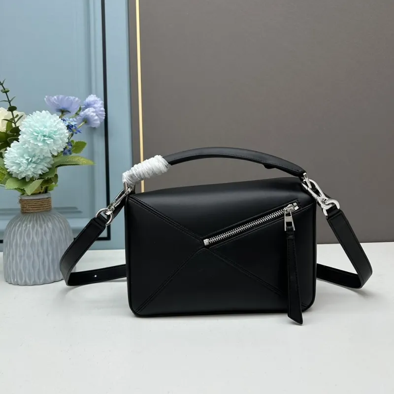 Loewe Small Black 24cm Crossbody Handbag - Image 3