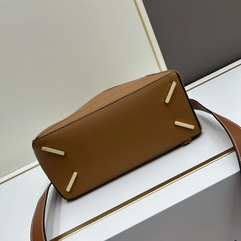 Loewe Large Brown Puzzle Shoulder Bag 30cm - Image 5