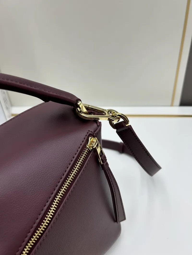 Loewe Burgundy Leather Crossbody Handbag 627 - Image 6