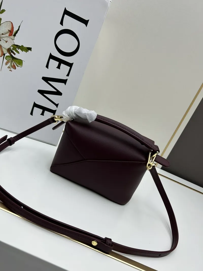 Loewe 639 Dark Burgundy Leather Crossbody Handbag - Image 3