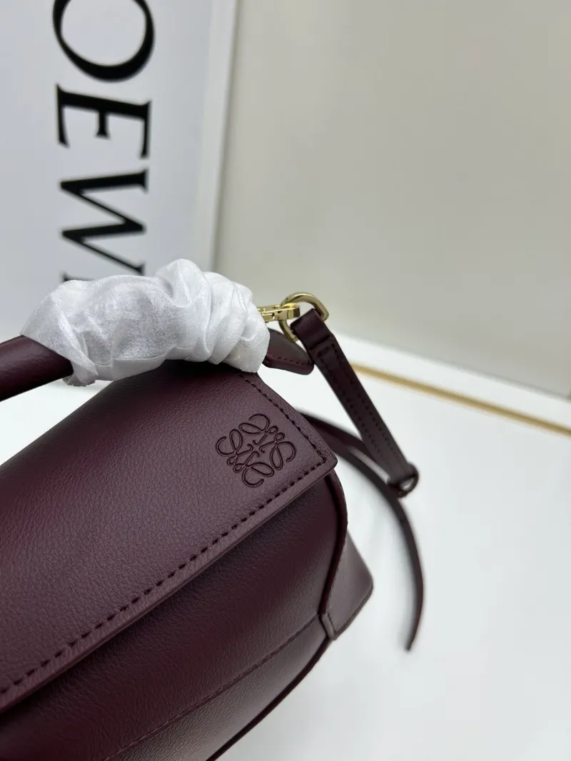 Loewe 639 Dark Burgundy Leather Crossbody Handbag - Image 4