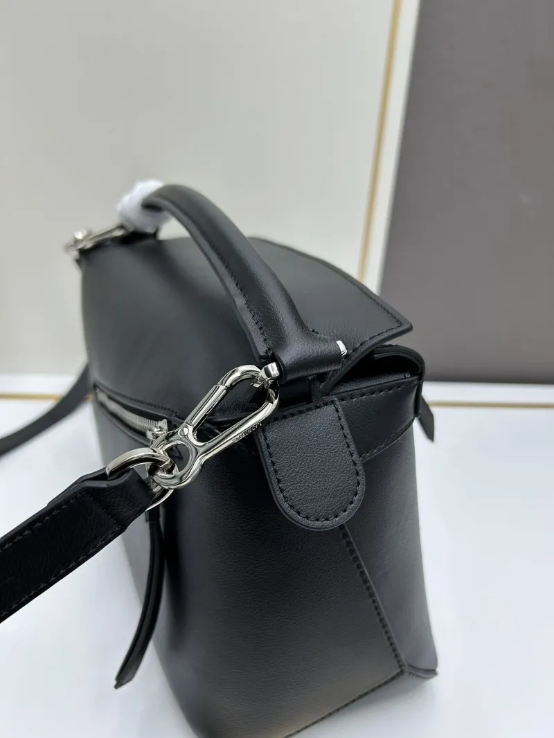 Loewe Black Leather Puzzle Handbag 647 - Image 6