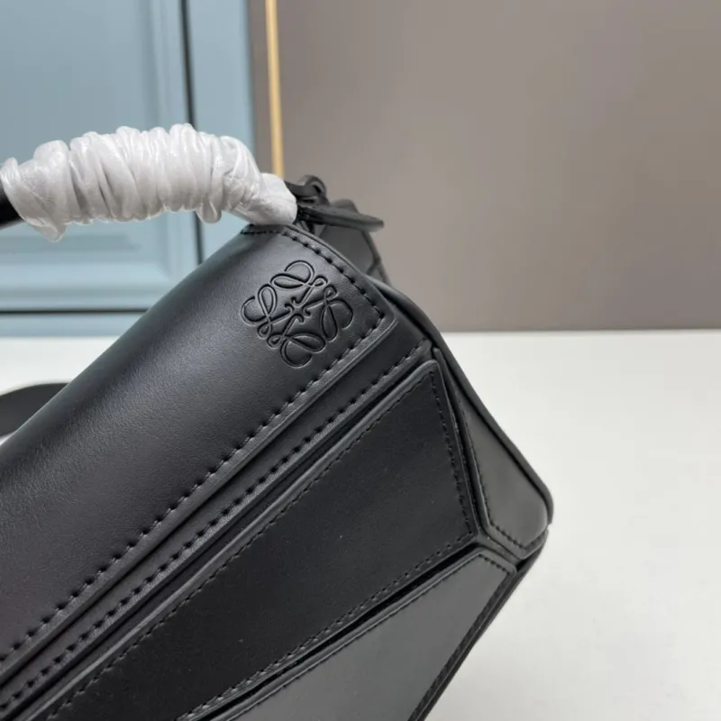 Loewe Mini Black Crossbody Bag 18cm - Image 4