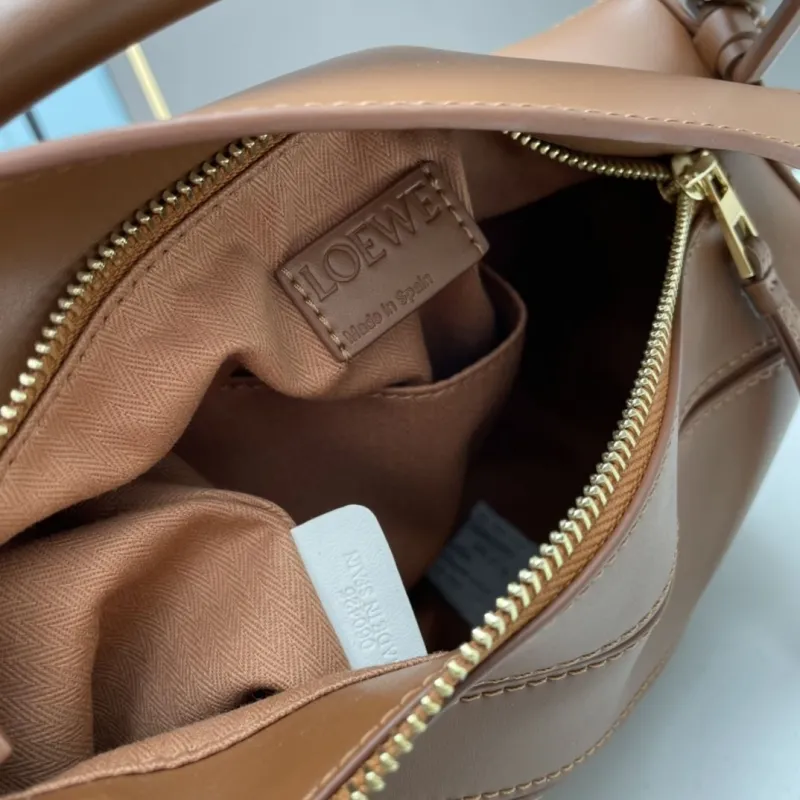 Loewe Small Brown Leather Puzzle Shoulder Bag - Image 8