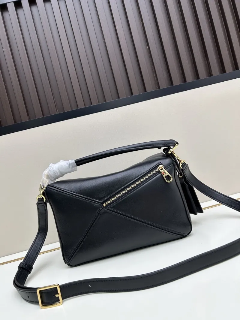 LOEWE Black Leather Shoulder Handbag 250505 - Image 3
