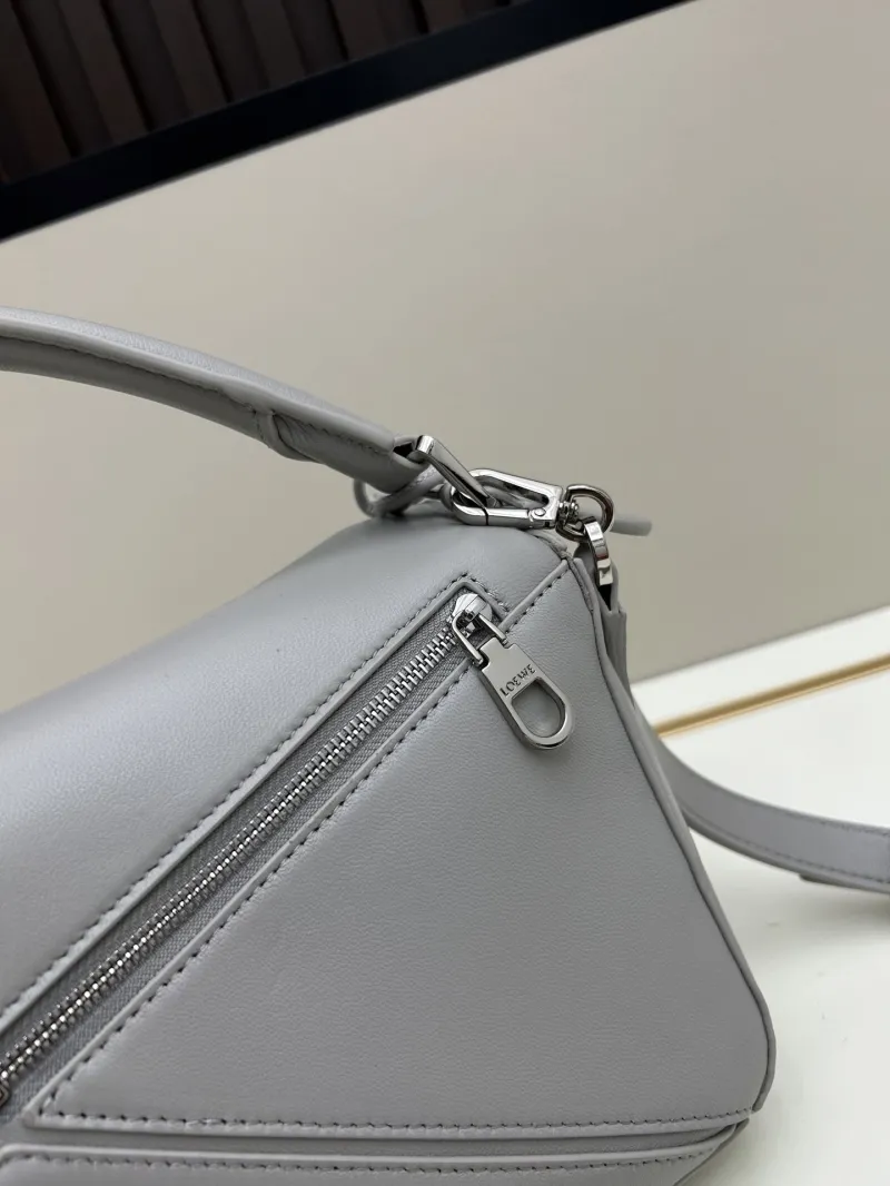 LOEWE Gray Leather Puzzle Crossbody Handbag - Image 4