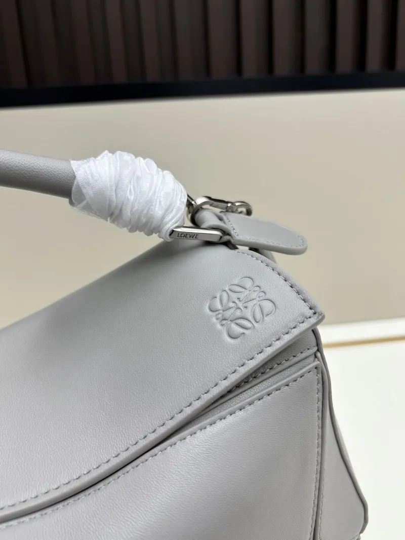 LOEWE Gray Leather Puzzle Crossbody Handbag - Image 5
