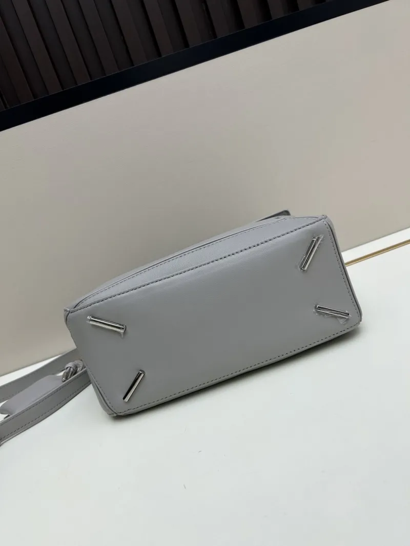 LOEWE Gray Leather Puzzle Crossbody Handbag - Image 6