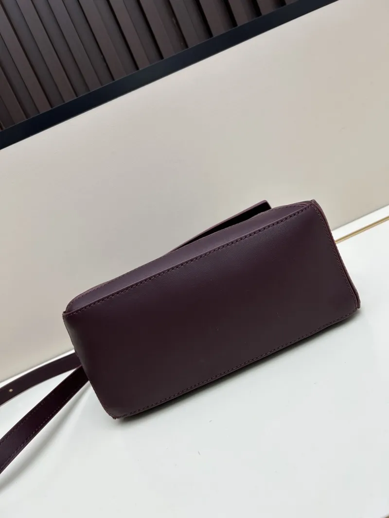 Loewe Dark Brown Leather Handbag 673 - Image 5