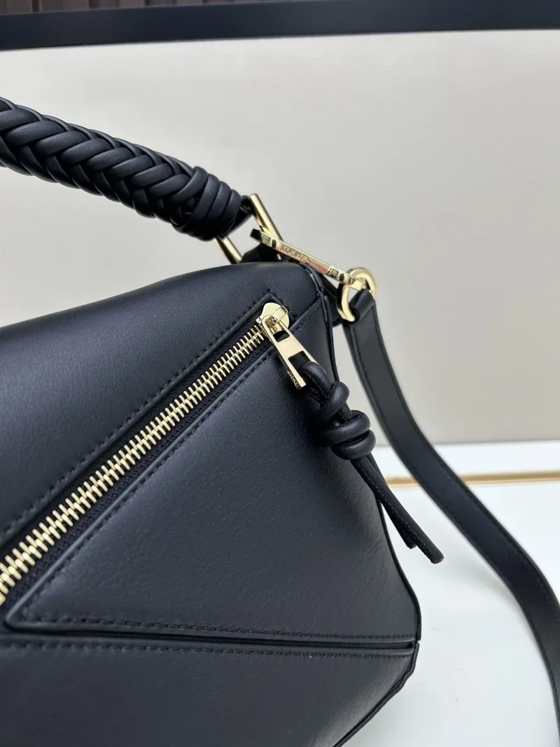 Loewe Black Leather Crossbody Handbag 675 - Image 4