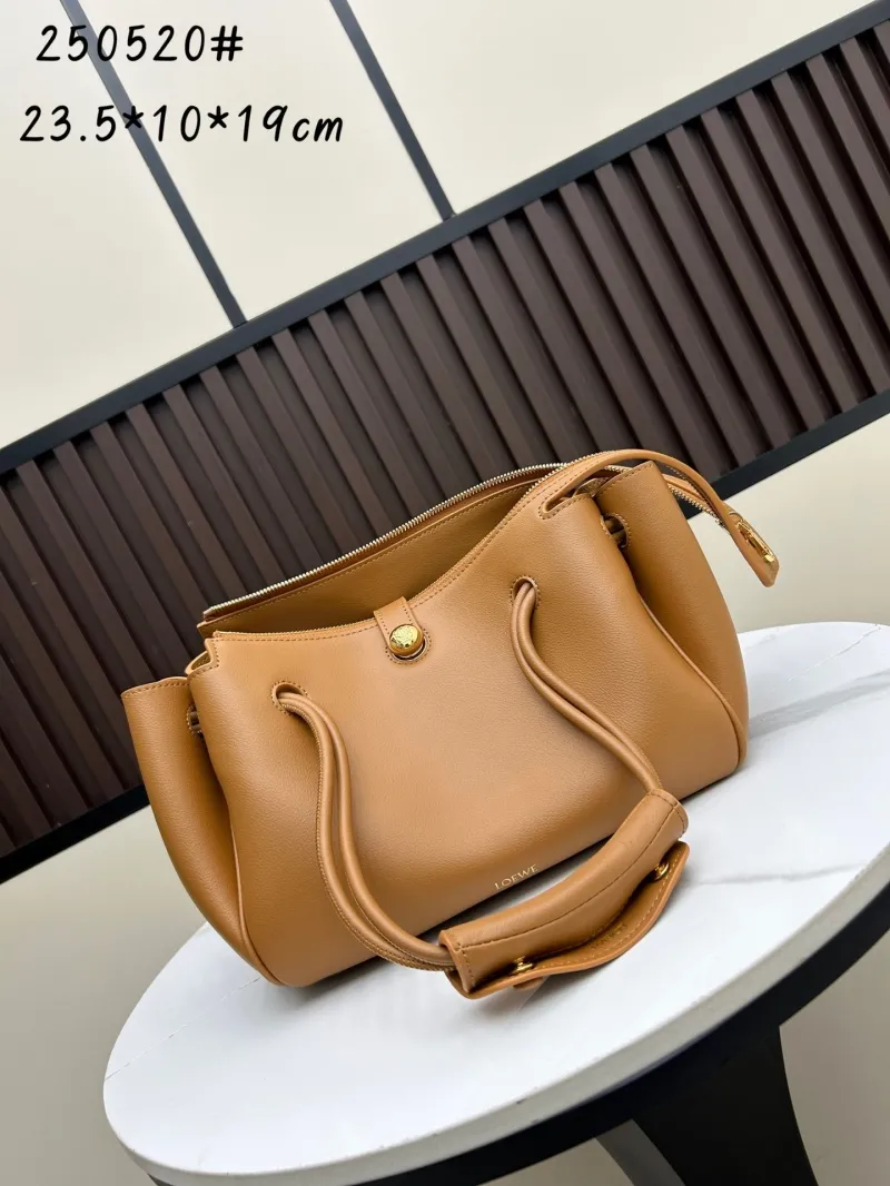 Loewe Tan Leather Shoulder Handbag 250520