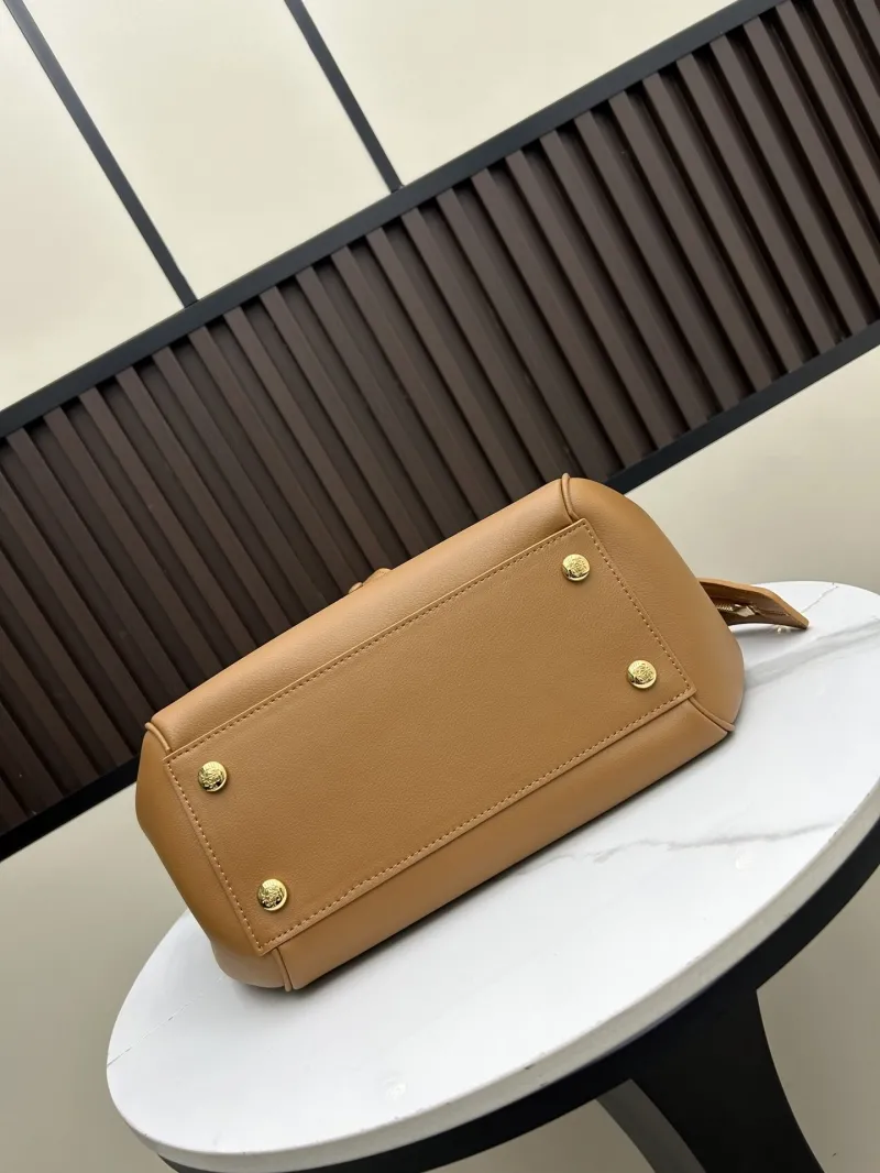 Loewe Tan Leather Shoulder Handbag 250520 - Image 4
