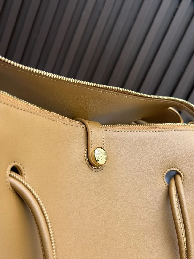 Loewe Tan Leather Shoulder Handbag 250520 - Image 7