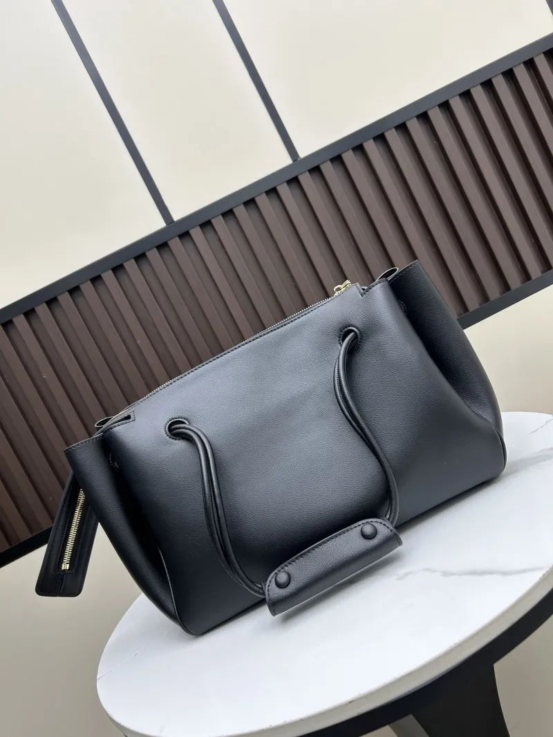 LOEWE Black Leather Handle Bag 250519 - Image 3