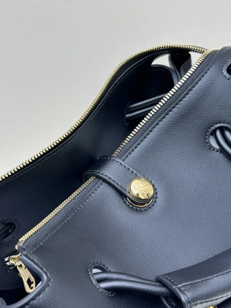 LOEWE Black Leather Shoulder Handbag 250520 - Image 4
