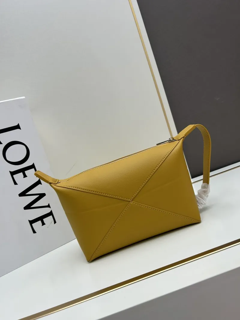 LOEWE Yellow Leather Handbag 052403 - Image 3
