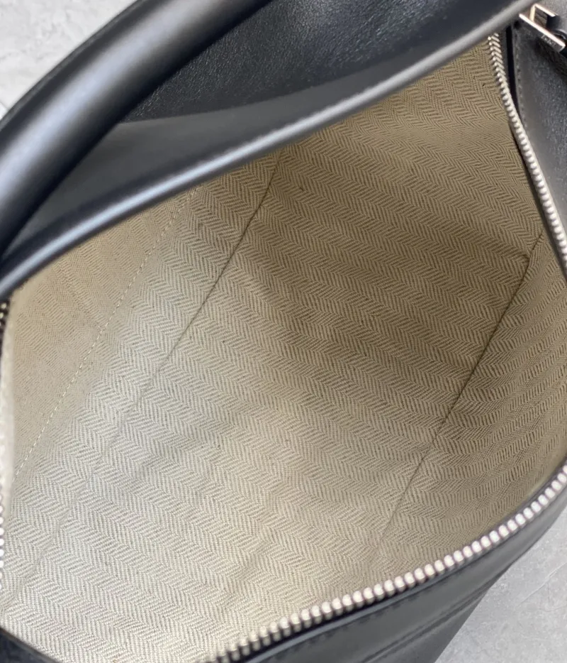 LOEWE Black Leather Puzzle Handbag - Image 8