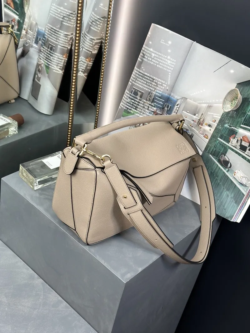 LOEWE Beige Puzzle Leather Shoulder Bag - Image 3