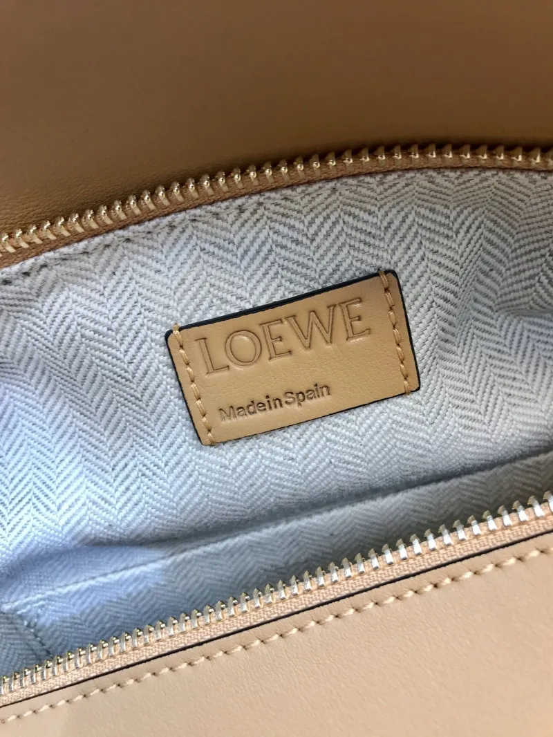 LOEWE Beige Taupe Puzzle Leather Handbag - Image 8