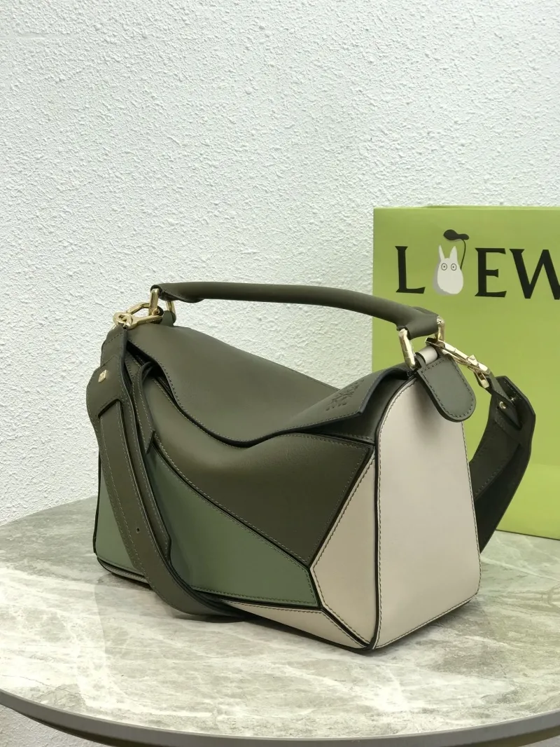 Alternative view of Loewe Olive Green Beige Handle Shoulder Bag 708