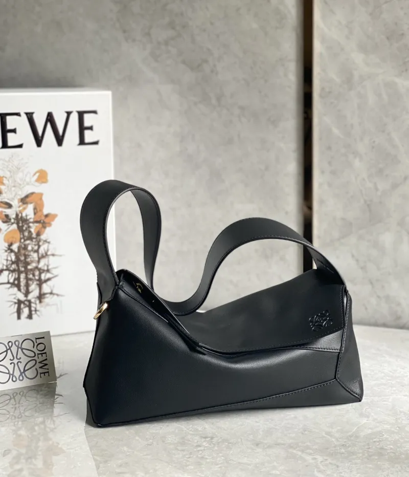 LOEWE Black Leather Handle Bag 710