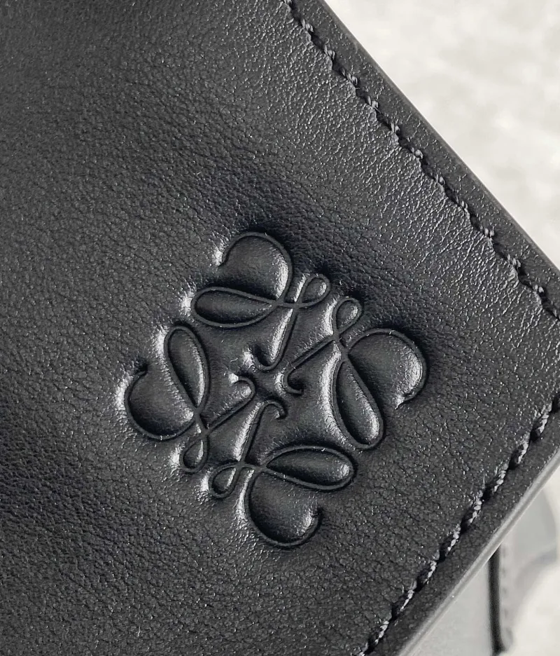 Alternative view of LOEWE Black Leather Handle Bag 710