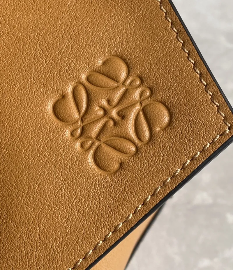 Loewe Tan Leather Shoulder Bag 713 - Image 3