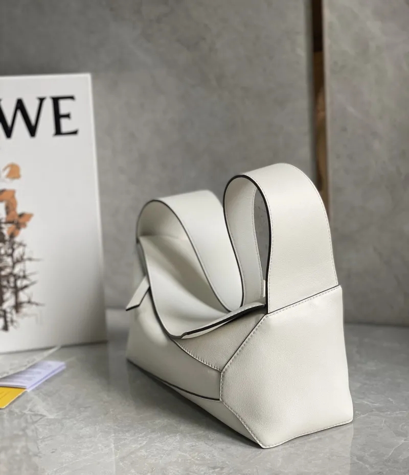 Alternative view of Loewe White Leather Handle Bag 717