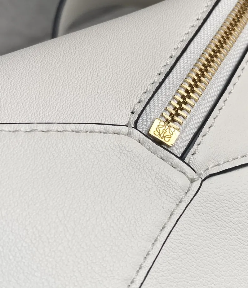 Loewe White Leather Handle Bag 717 - Image 5