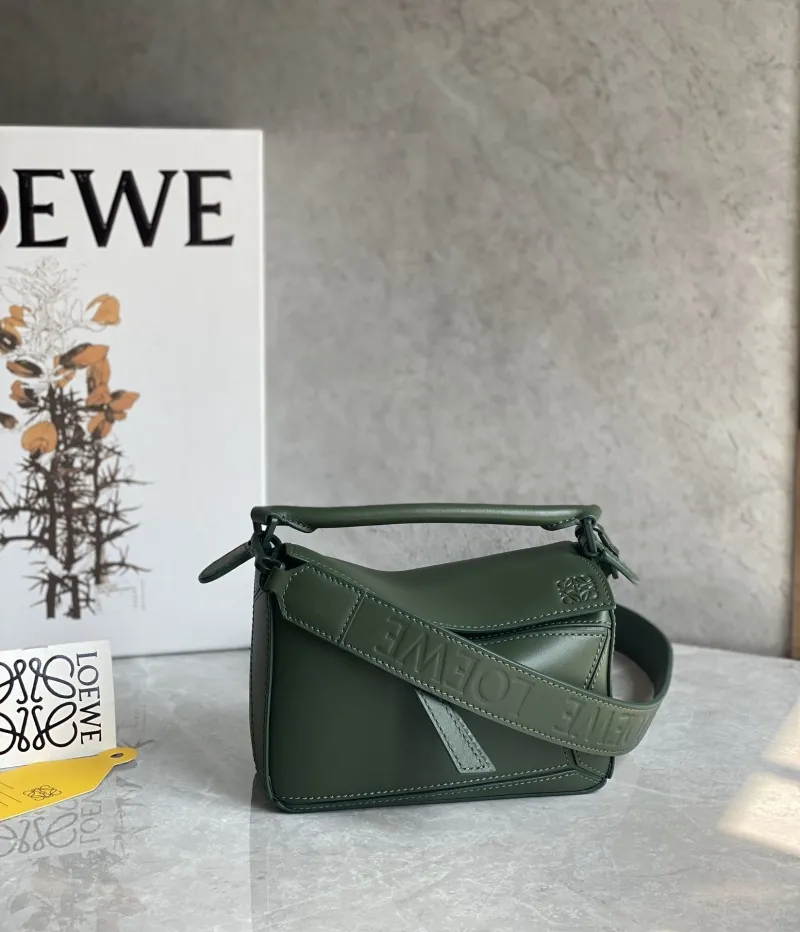 LOEWE Green Puzzle Shoulder Bag 719