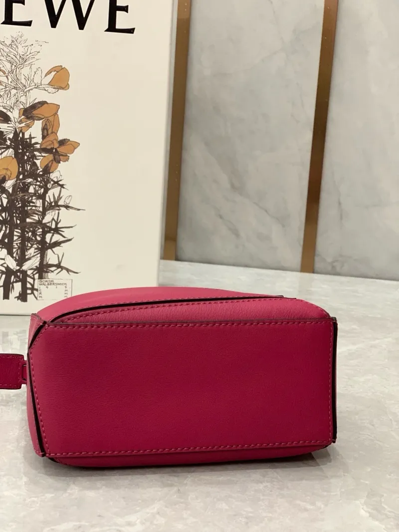 LOEWE Pink Mini Puzzle Leather Crossbody Bag - Image 5