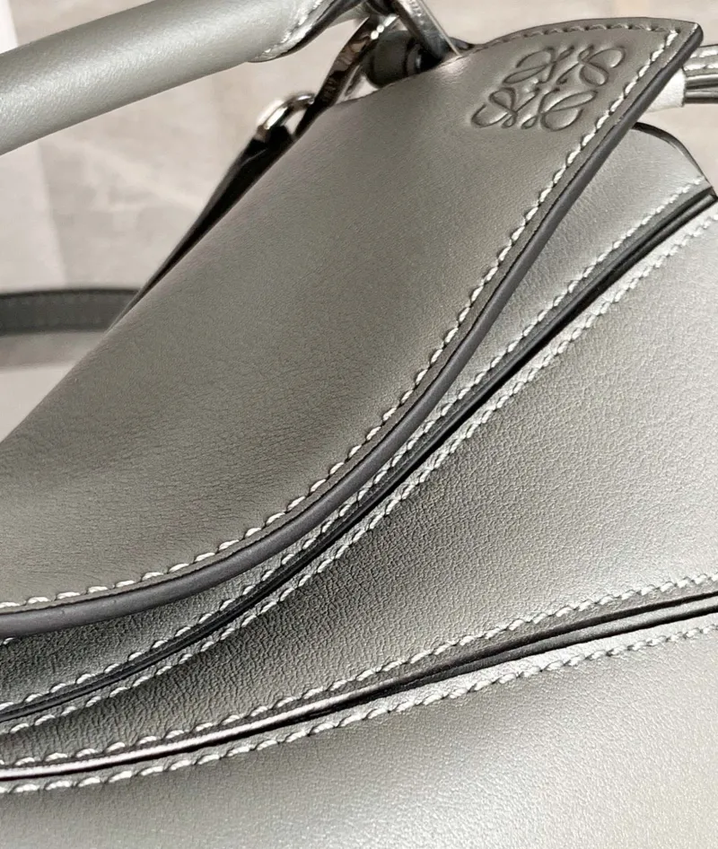 LOEWE Gray Small Puzzle Crossbody Bag - Image 4