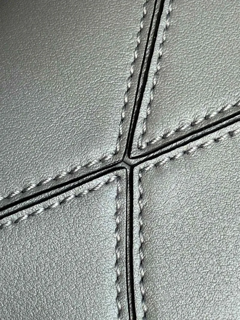 LOEWE Gray Small Puzzle Crossbody Bag - Image 6