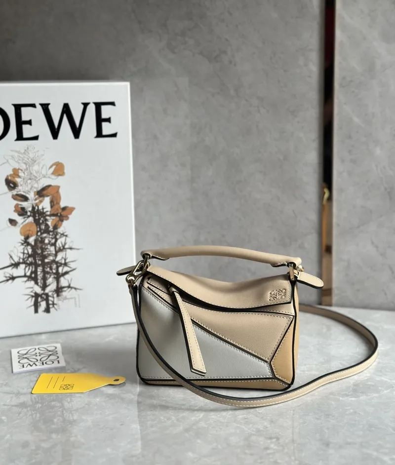 Loewe Puzzle Bag Beige White Crossbody Bag 741