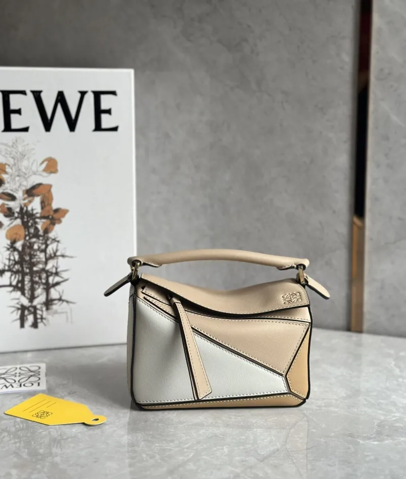 Alternative view of Loewe Puzzle Bag Beige White Crossbody Bag 741