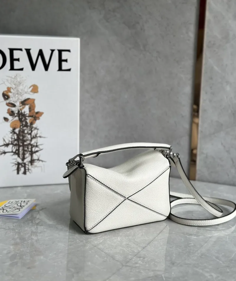 LOEWE White Puzzle Crossbody Handbag 743 - Image 3