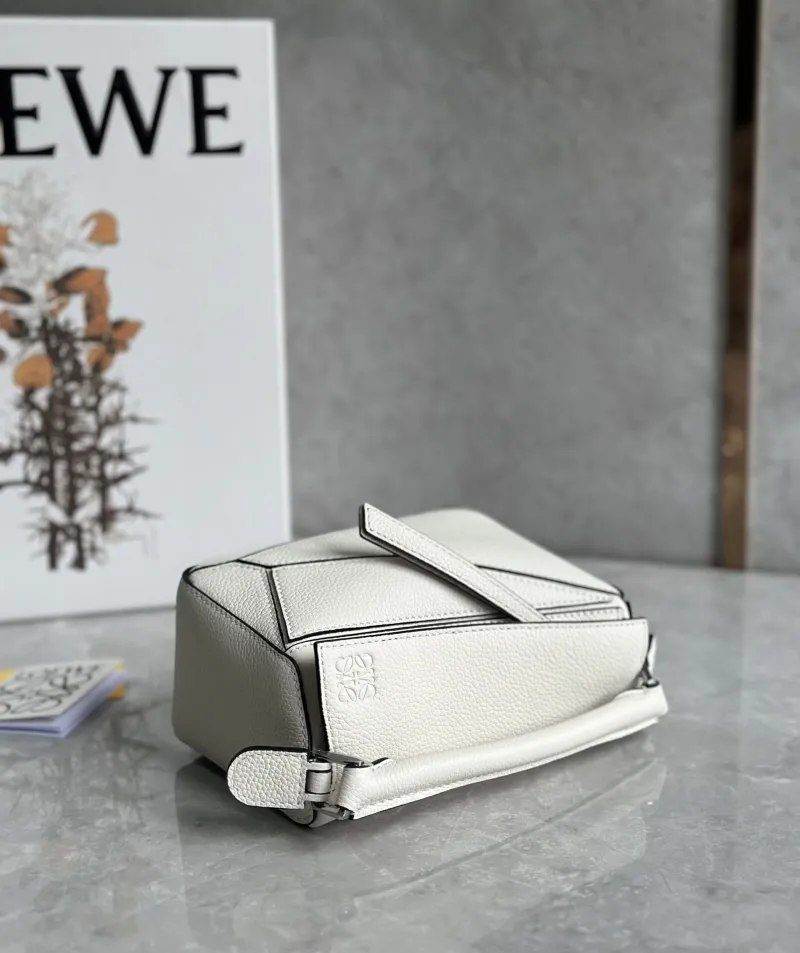 LOEWE White Puzzle Crossbody Handbag 743 - Image 6