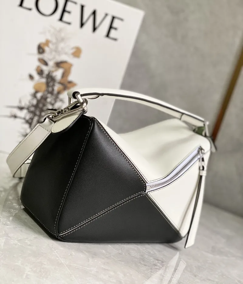 LOEWE Puzzle Bag Green White Black 745 - Image 3