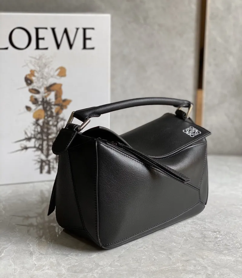 Loewe Black Leather Handbag 747 - Image 4