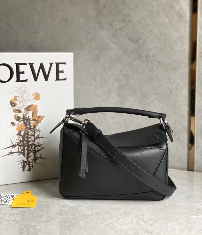 Loewe Black Puzzle Shoulder Bag 748