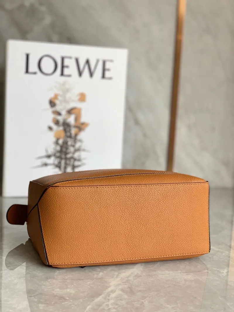 LOEWE Tan Leather Handle Crossbody Bag 749 - Image 8